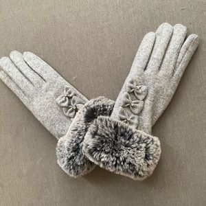 Pia Rossini Leah Glove - Silver Grey